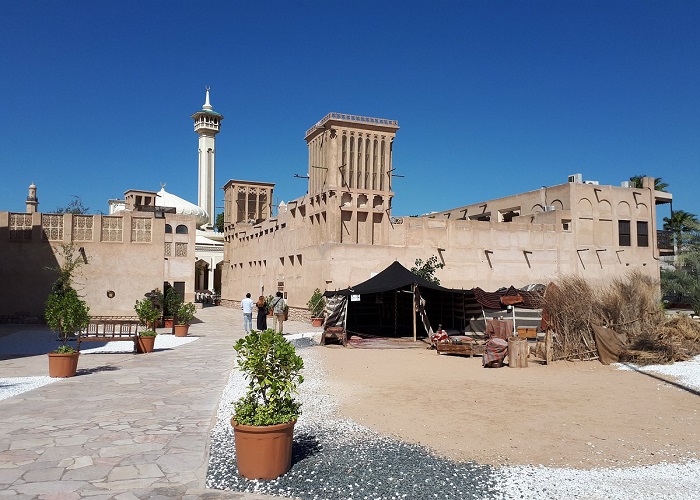 Tour Dubai 5N4Đ: Từ HCM - Dubai - Abu Dhabi, Bay Emirates Airlines 5* + KS 5*