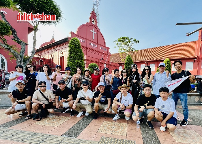 Tour liên tuyến 2 quốc gia 5N4Đ: Từ HCM - Singapore - Malaysia, VMB khứ hồi + KS 3-4*, Tết Nguyên Đán 2025