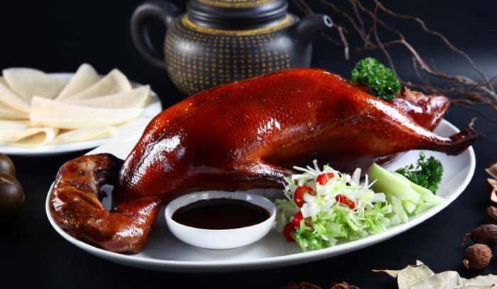 Món vịt quay thơm ngon nổi tiếng Bắc Kinh