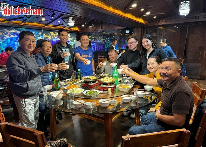 Tour Trung Quốc 5N4Đ: Từ HCM - Thượng Hải - Hàng Châu - Tô Châu - Ô Trấn, Bay VN + Tặng 1 đêm KS 5* Tại Ô Trấn & thưởng thức lẩu Trung Hoa