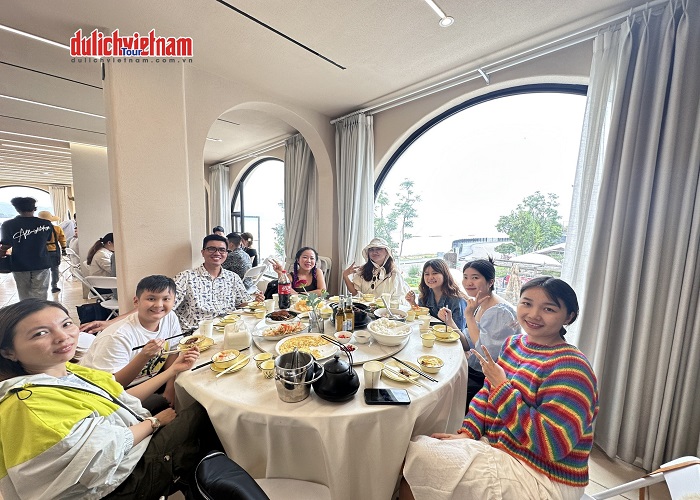Tour Trung Quốc 5N4Đ: Từ HCM - Thượng Hải - Hàng Châu - Tô Châu - Ô Trấn, Bay VN + Tặng 1 đêm KS 5* Tại Ô Trấn & thưởng thức lẩu Trung Hoa