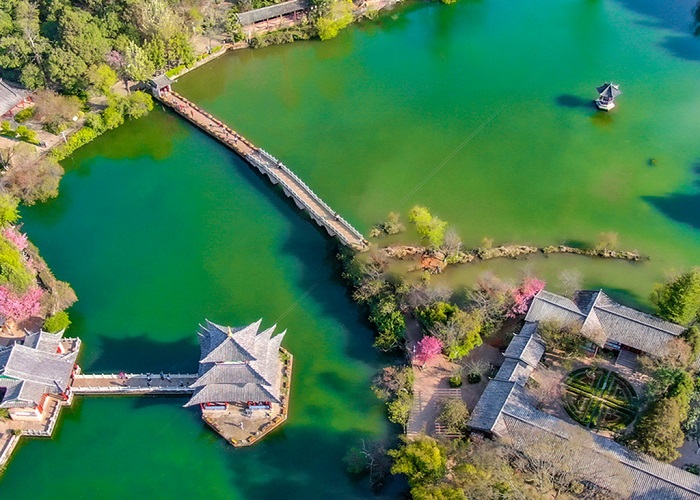 Tour Trung Quốc 5N4Đ: Từ HCM - Lệ Giang - Shangri La, Bay Ruili Airlines