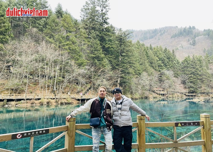 Tour Trung Quốc 6N5Đ: Từ HCM - Thành Đô - Cửu Trại Câu - Công Viên Gấu Trúc - Đô Giang Yển, Bay Sichuan Airlines + KS 4*
