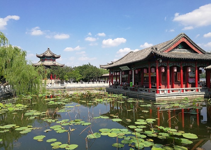Hồ Đại Minh (Daming Lake) Hồ Đại Minh (Daming Lake)
