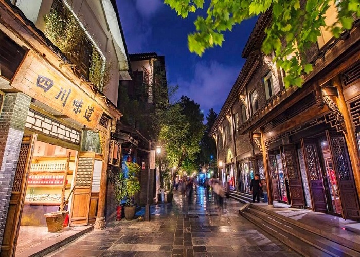 Phố cổ Cẩm Lý
