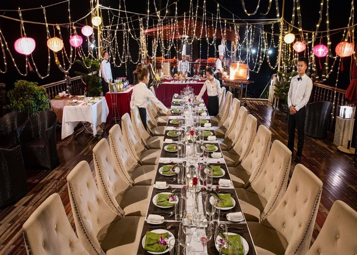 Tour du thuyền 5* Alisa Premier 2N1Đ ngủ đêm trên Vịnh Hạ Long