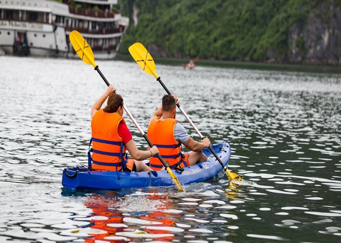 Tour du thuyền 5* Alisa Premier 2N1Đ ngủ đêm trên Vịnh Hạ Long