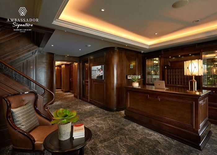 Tour du thuyền 5* Ambassador Signature 2N1Đ ngủ đêm trên Vịnh Hạ Long