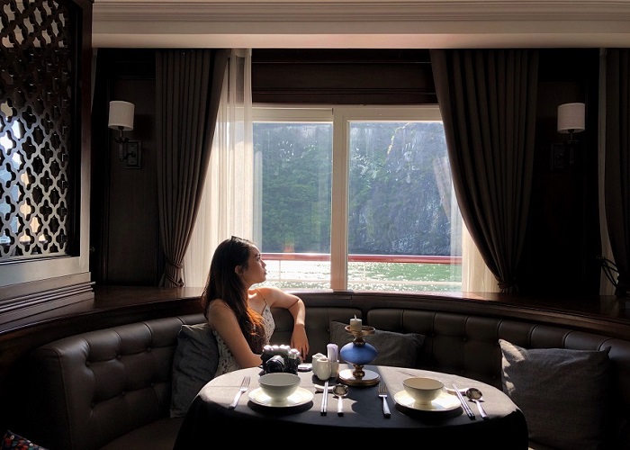 Tour du thuyền 5* Ambassador Signature 2N1Đ ngủ đêm trên Vịnh Hạ Long