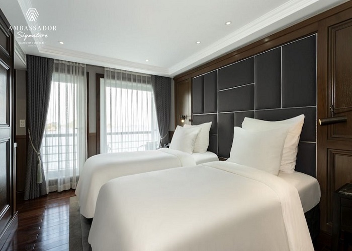 Tour du thuyền 5* Ambassador Signature 2N1Đ ngủ đêm trên Vịnh Hạ Long