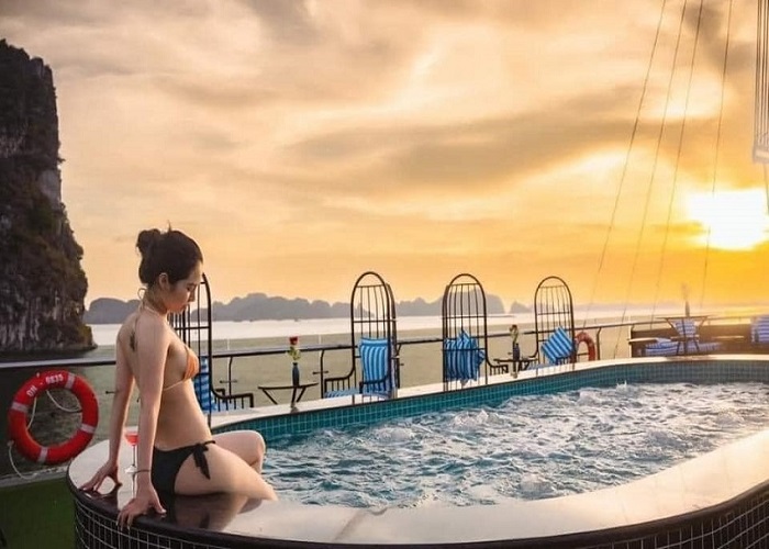 Du thuyền 5* Amethyst 1 Ngày thăm Vịnh Hạ Long