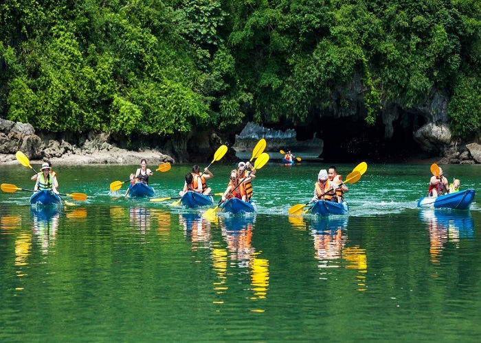 Tour du thuyền 5* Athena Royal 2N1Đ ngủ đêm trên Vịnh Hạ Long