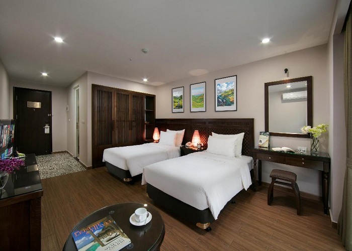Phòng ngủ Azure Sapa 4*