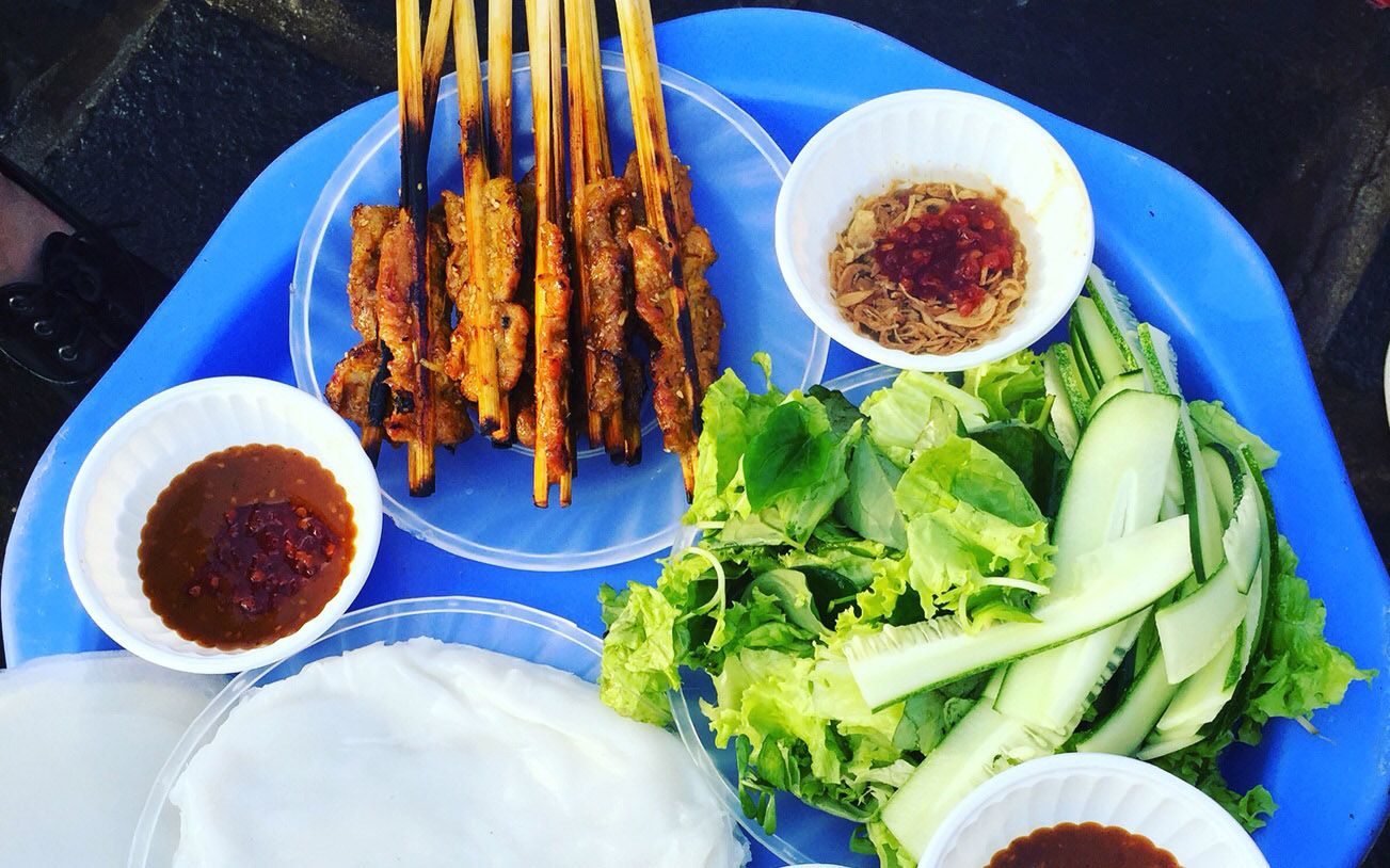 Bánh ướt thịt nướng Hội An Bánh ướt thịt nướng Hội An