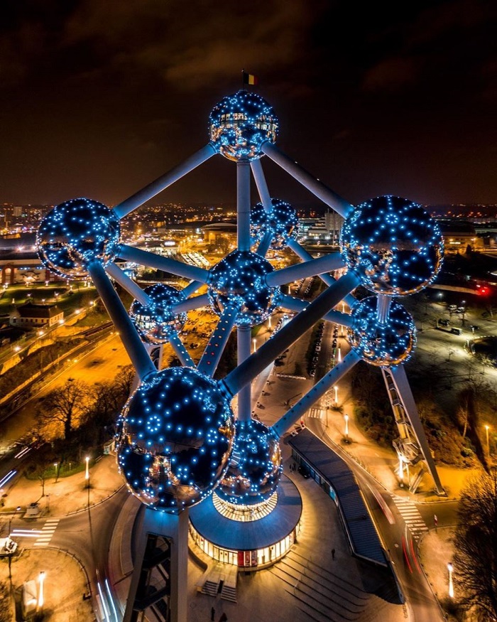 Vẻ đẹp lung linh của bảo tàng Atomium (Brussels, Bỉ)