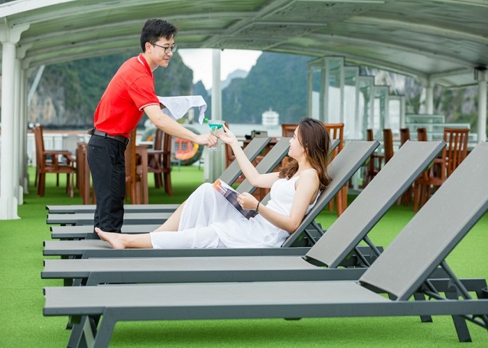 Tour du thuyền 4* Calypso 2N1Đ ngủ đêm trên Vịnh Hạ Long
