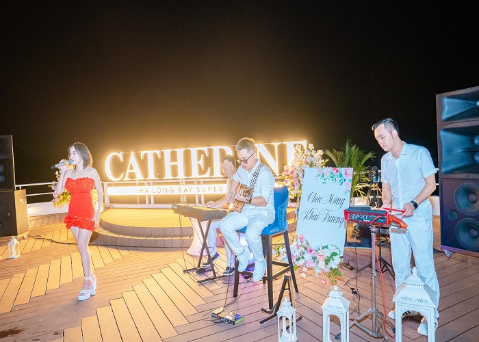 Tour du thuyền 6* Catherine 2N1Đ ngủ đêm trên Vịnh Hạ Long