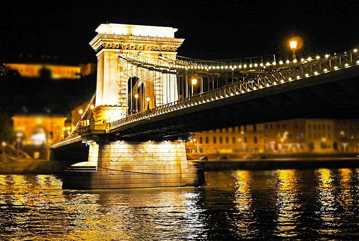 Cầu Xích Széchenyi Chain Bridge