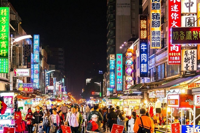 Chợ đêm Phụng Giáp