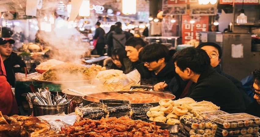Chợ Myeongdong