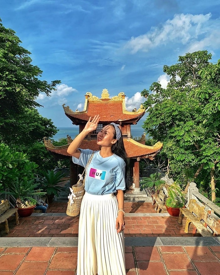 Viếng thăm chùa Núi Một 