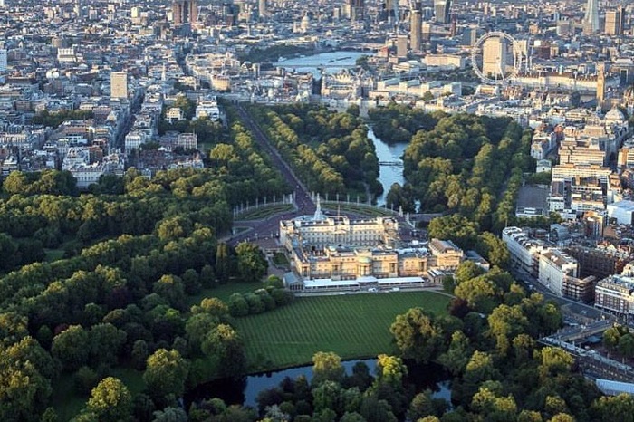Công viên St. James Park
