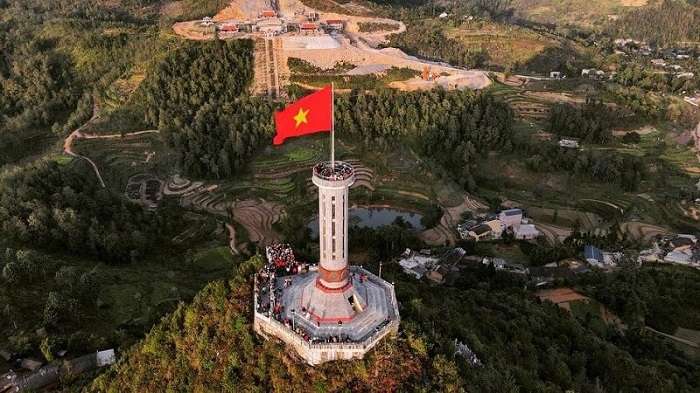Cột Cờ Lũng Cú 