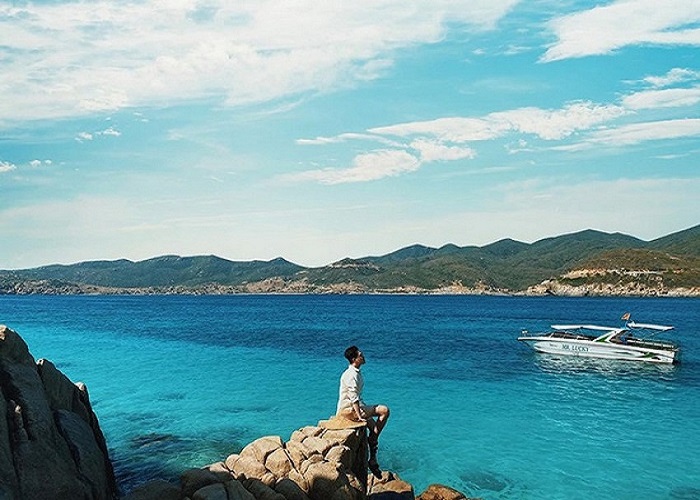 Tour Du Lịch Vịnh Vĩnh Hy: HCM - Khám Phá Vùng Vịnh Ninh Chữ - Vĩnh Hy 2 Ngày