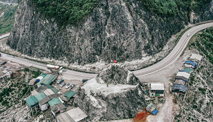 Đèo Đá Trắng