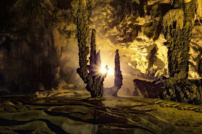 Du Lịch Đông Bắc: Hà Nội - Hà Giang - Lũng Cú - Sông Nho Quế - Thác Bản Giốc - Động Ngườm Ngao - Pác Bó - Hồ Ba Bể 5 Ngày + Xe Ôtô