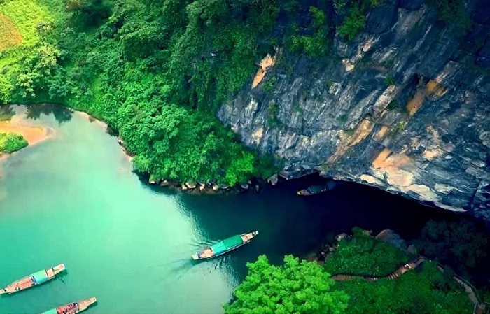 Động Phong Nha 