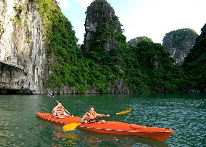 Tour du thuyền 5* Dragon King 1N thăm Vịnh Hạ Long