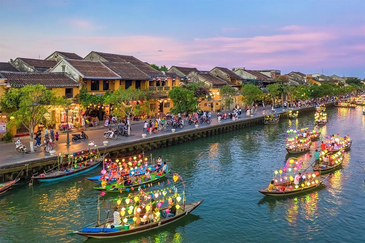 Tour Đà Nẵng 4N3Đ: HCM - Đà Nẵng - Bà Nà - Hội An - Huế - Quảng Bình 4N3Đ + KS 4*, tiết kiệm, ưu đãi