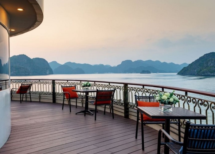 Tour du thuyền 5* Indochine 2N1Đ ngủ đêm trên Vịnh Hạ Long