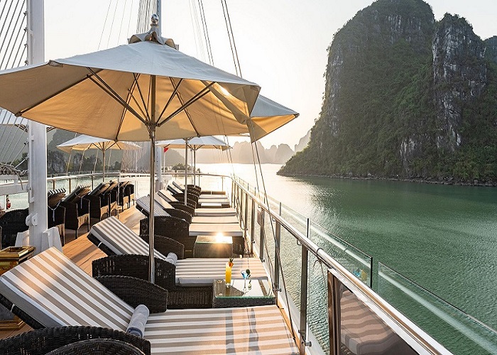 Du thuyền 5* Jade Sails 1 Ngày thăm Vịnh Hạ Long