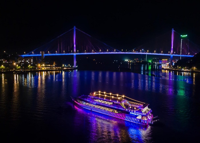 Tour du thuyền 5* Paradise Delight 1N thăm Vịnh Hạ Long