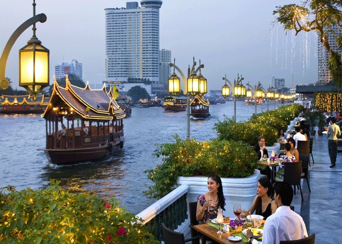 Dạo thuyền trên dòng sông Chaophraya Huyền thoại