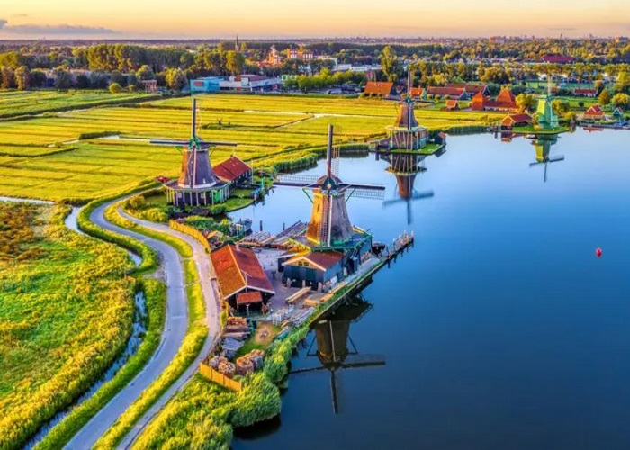 Tour Châu Âu 10N9Đ: Từ HCM - Pháp - Luxembourg - Bỉ - Hà Lan - Đức, Bay Air China