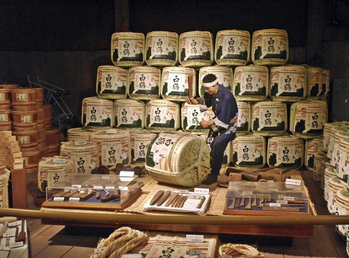 Hakutsuru Sake Brewery