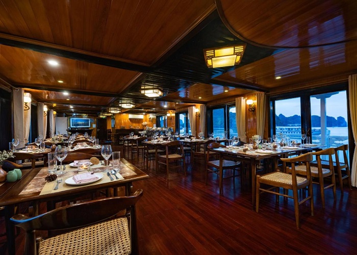 Tour du thuyền 5* Hera Classic Boutique Cruise 2N1Đ ngủ đêm trên Vịnh Hạ Long