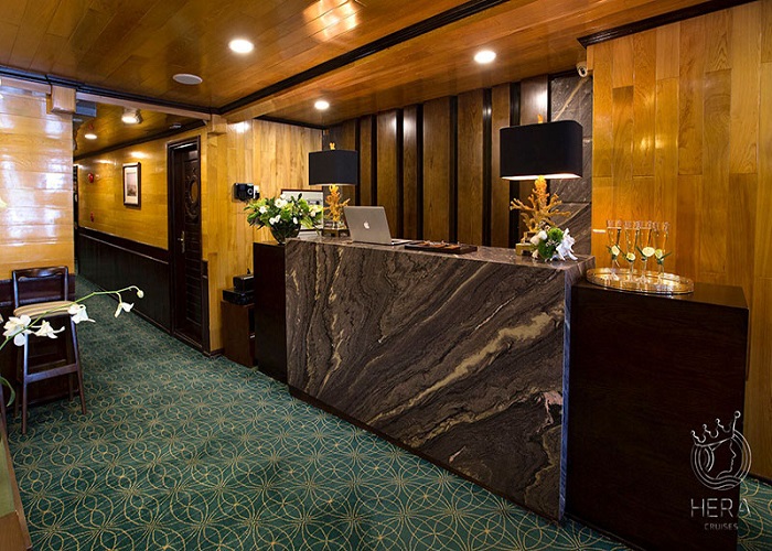 Tour du thuyền 5* Hera Grand Luxury 2N1Đ ngủ đêm trên Vịnh Hạ Long