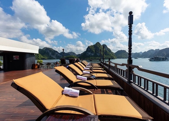 Du thuyền 5* La Regina 1 Ngày thăm Vịnh Hạ Long