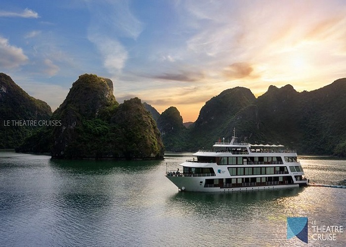 Tour du thuyền 5* Le Theatre 2N1Đ ngủ đêm trên Vịnh Hạ Long