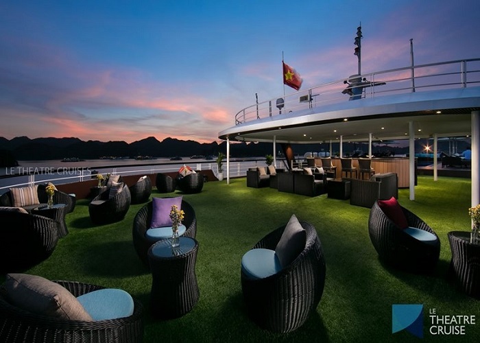 Tour du thuyền 5* Le Theatre 2N1Đ ngủ đêm trên Vịnh Hạ Long