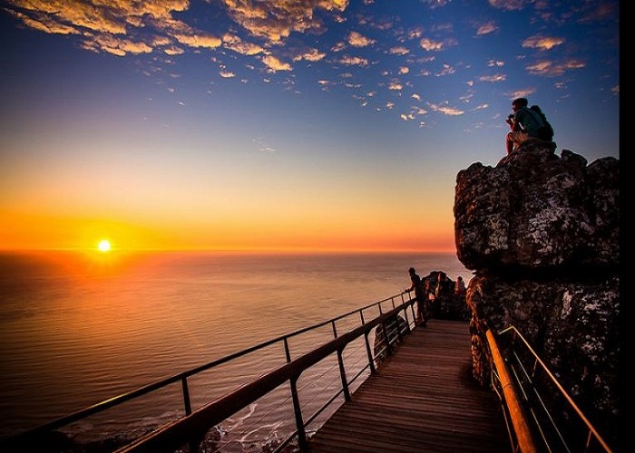 Tour Nam Phi 9N8Đ: Từ HCM - Cape Town - Vịnh cá voi Hermanus - Johannesburg - Pretoria - Pilanesberg Game Reserve, Bay Emirates 5* + KS 4*