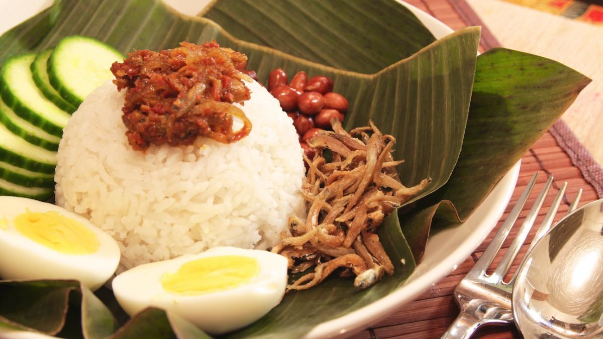 Món Nasi Lemak tại Malaysia
