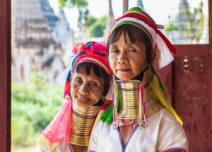 Làng cổ dài - Long Neck Village 