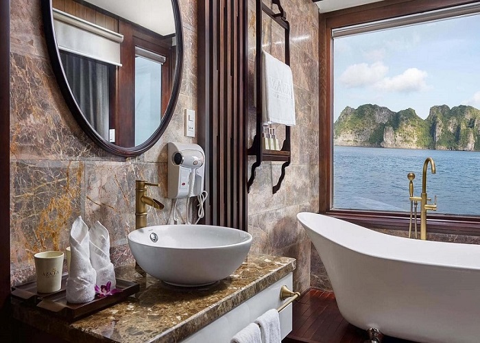 Tour du thuyền 5* Orchid Trendy 2N1Đ ngủ đêm trên Vịnh Hạ Long