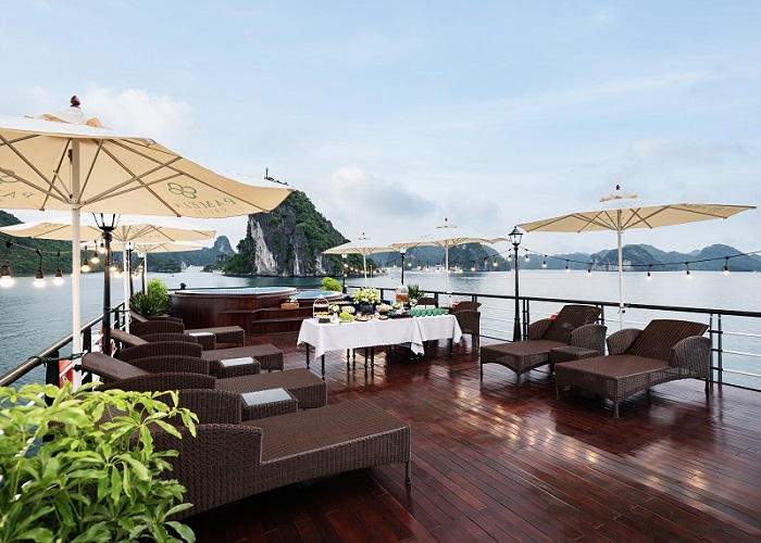 Tour du thuyền 5* Pamela Cruises 1N thăm Vịnh Hạ Long
