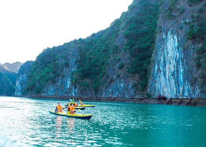 Tour du thuyền 5* Paradise Grand 2N1Đ ngủ đêm trên Vịnh Hạ Long